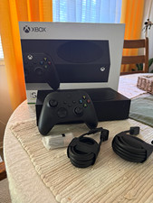 Microsoft Xbox Series S: 1TB Excellent Condition with BRAND NEW CONTROLLER