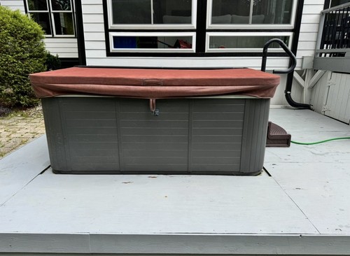 Leisure's Edge LE 850 Hot Tub Cover Brown Square 91" x 91" x 36"