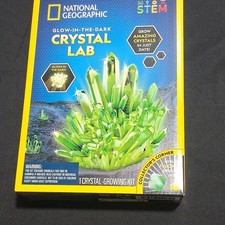 National Geographic STEM Glow-in-the-Dark Crystal Lab Crystal-Growing Kit