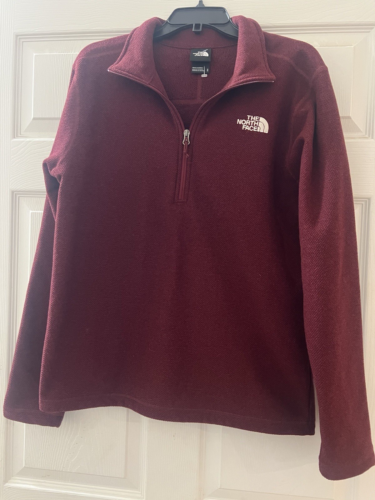 The North Face Men’s 1/4 Zip Pullover, Maroon