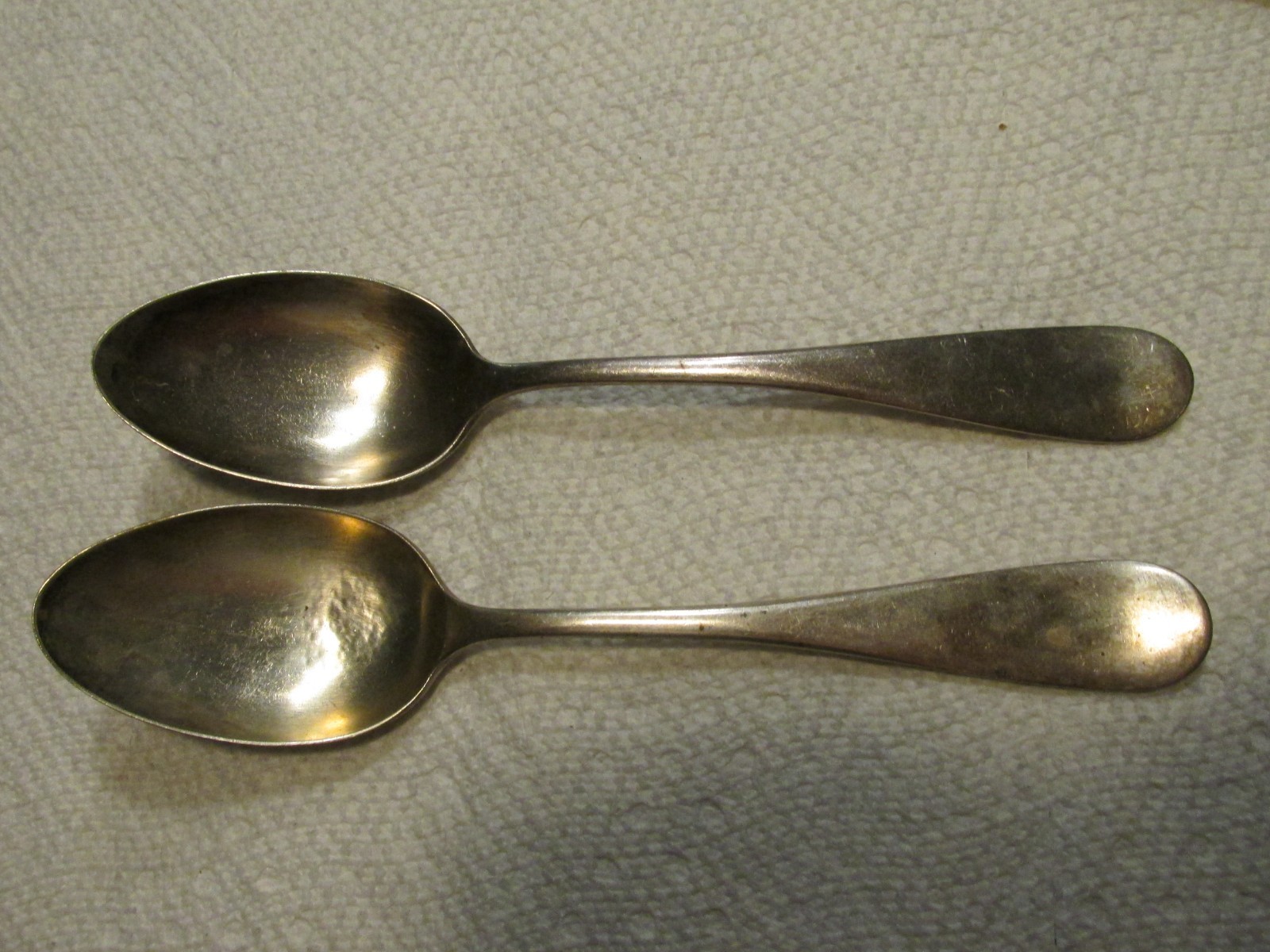 Early Pair (2) Holmes Edwards Serving or Soup? Spoons Plain Handle 7 inches long
