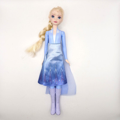 Elsa Fashion Doll Disney Frozen 2 Curl on Forehead 12 in Tall Hasbro 2022