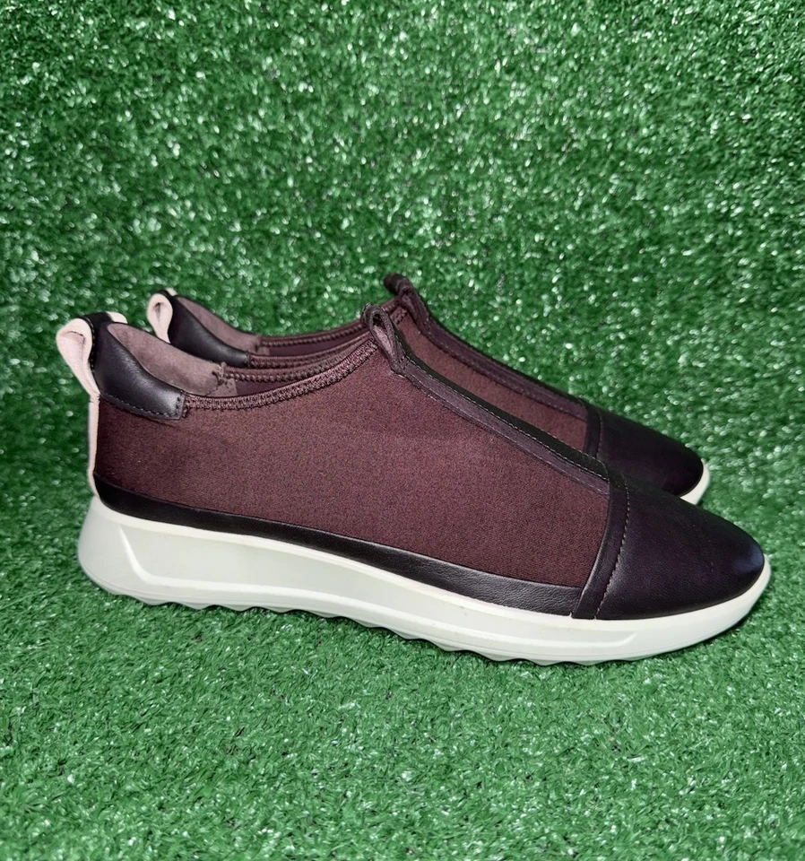 Zapatos Ecco Para Mujer Flexible Corredor Talla 7 EE. UU. Púrpura Sin Cordones Informales Cómodas Tenis Foto 2 de 4