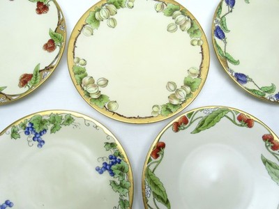 Vintage Favorite Bavaria Fruit Plates hand painted 5 pc collection excellent