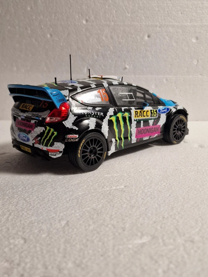 IXO Ford Fiesta RS WRC No15 Monster Ken Block 1:18 - Image 3 of 4