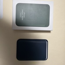2 iPhone MagSafe Wallets