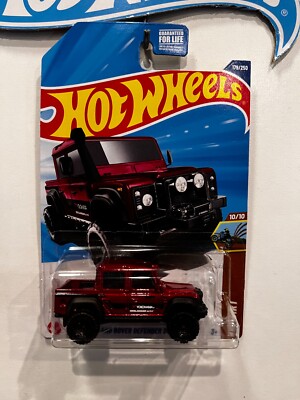 2025 HOT WHEELS RED '15 LAND ROVER DEFENDER DOUBLE CAB 10/10 HW