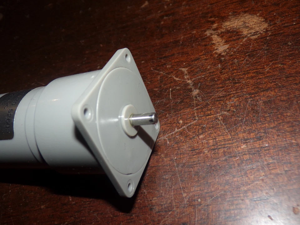 PREMOTEC 990412052605 Moteur DC 12V 70rpm DCM31 PHILIPS - Photo 4/4