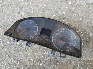 VW Golf Plus 5M Golf 5 1K  Bj07 Tacho Kombiinstrument 1,9 TDI  BLS  77kw/105ps