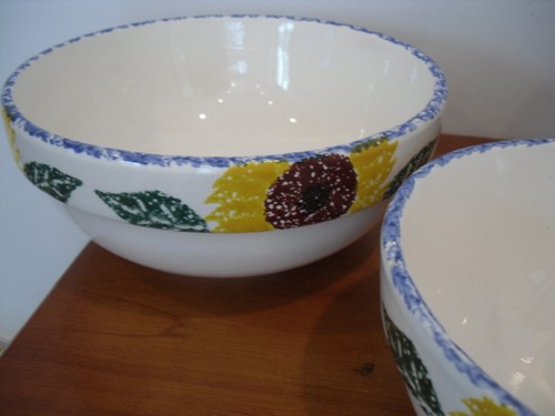 Vintage Santa Ana California Crock Shop Inc Sunflower 3 BOWLS SET 12", 10", 8" - Picture 4 of 8