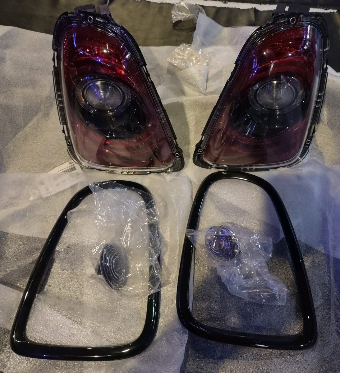 MINI Genuine R56 R57 LCI R58 R59 Black-Line Taillight Side Markers