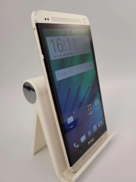 HTC One M7 Silver Unlocked 32GB 2GB RAM Touchscreen Android Smartphone - Image 4 of 4