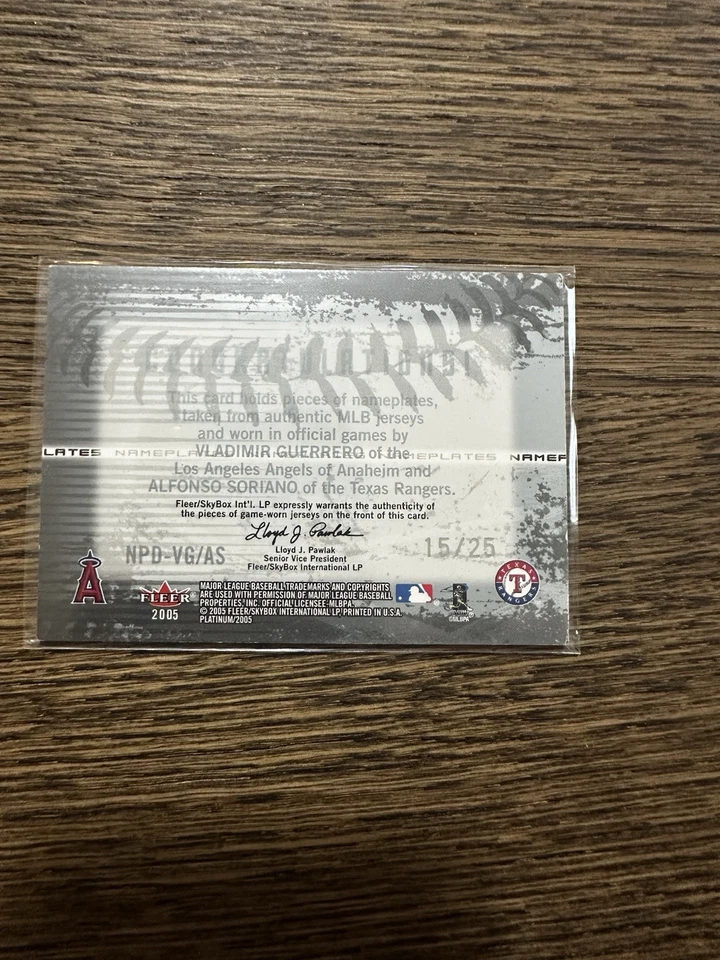 2005 Fleer 白金弗拉基米尔·格雷罗和阿方索·索里亚诺比赛穿 25 件 15 件 — 第 2/2 张图片