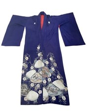 1920s 1950s  kimono, robe or or dressing gown, blue floral flowers roses,