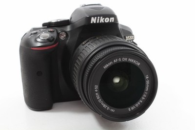 Nikon D5300 AF-S 18-55mm VR II Kit, sehr guter Zustand