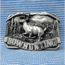 Bowhunting Belt Buckle Buck Deer Hunter Mountains Trees Vtg 80s Bergamot .GTA225