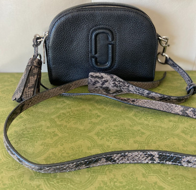MARC JACOBS Shutter Snakeskin Embossed Strap Crossbody Bag - Black Leather 