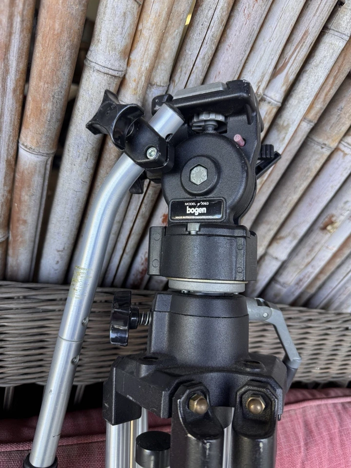 Bogen Manfrotto 3046 Camera Tripod 3063 Fluid Head Professional Video Telescope - Image 3 of 4