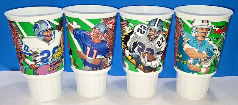 1995 McDonalds Looney Tunes NFL Cups Emmitt Smith/Barry Sanders/Bledsoe/Marino