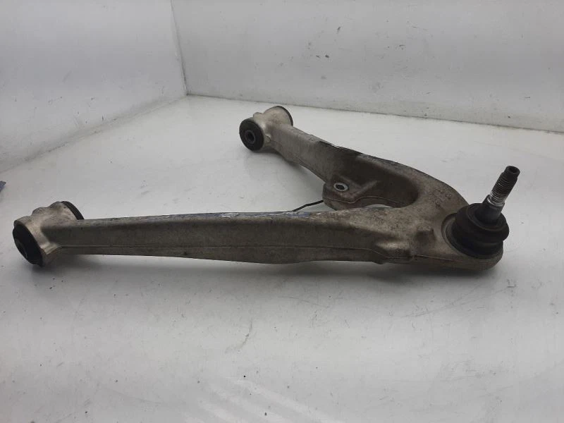 Brazo de control inferior derecho pasajero delantero aluminio 07-14 Chevrolet Tahoe 25997510 Foto 3 de 4