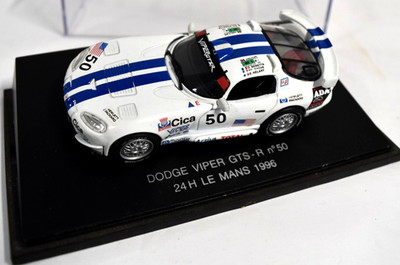 Universal Hobbies Dodge Viper GTS-R n*50, 24 H LE MANS 1996, 1/43 Scale