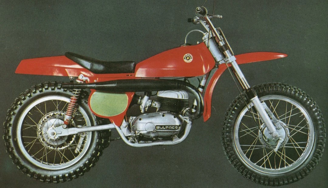 BULTACO PURSANG SEAT NEW MODEL 42 MK2 SEAT PURSANG M 42