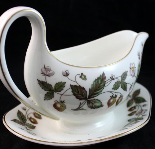 Wedgwood Strawberry Hill Gravy Boat with Underplate WD4269