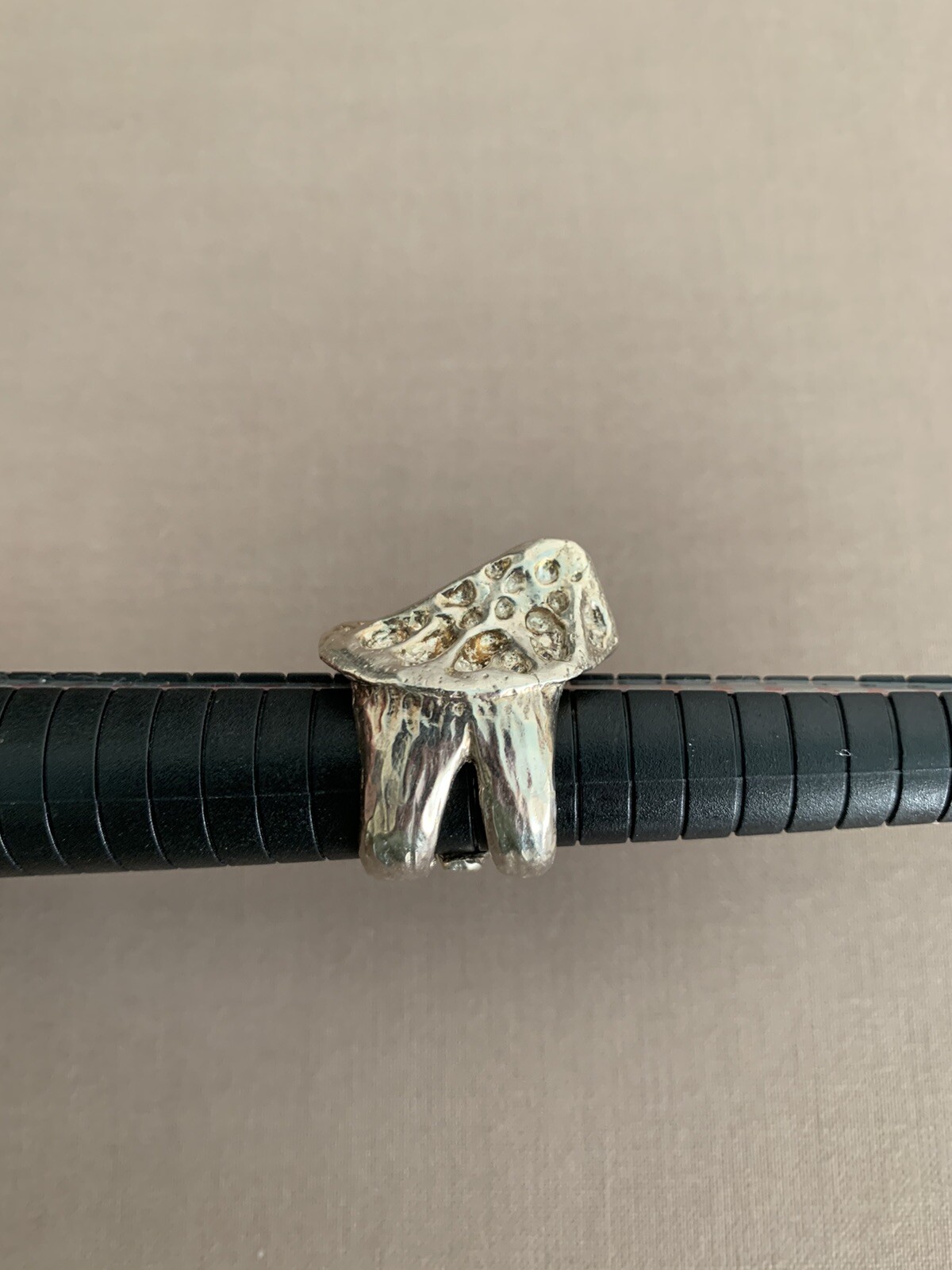 Porter Lyons Alligator Backbone Statement Ring Si… - image 2