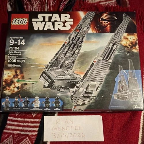 LEGO Star Wars Kylo Ren's Command Shuttle 75104 Set 1005 Pieces Kylo Ren & Crew
