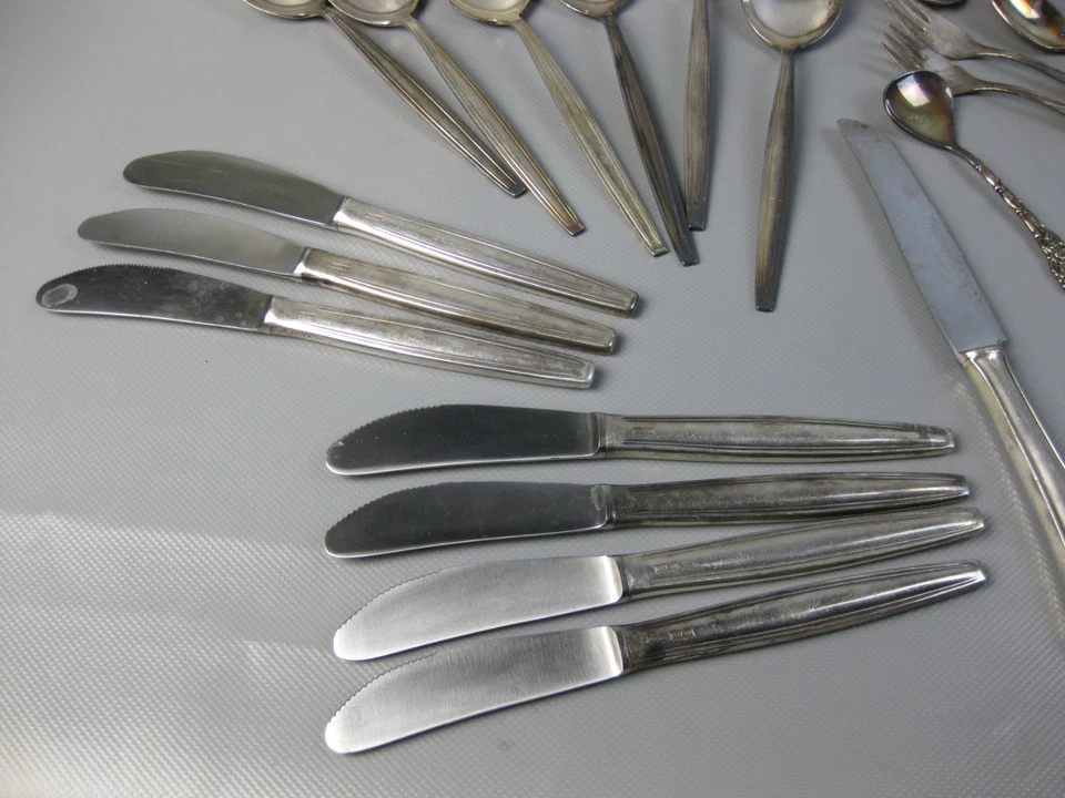 Konvolut altes Besteck versilbert u.a. Löffel Gabel WMF CFH ABS ca. 2,35 Kg - Bild 2 von 4