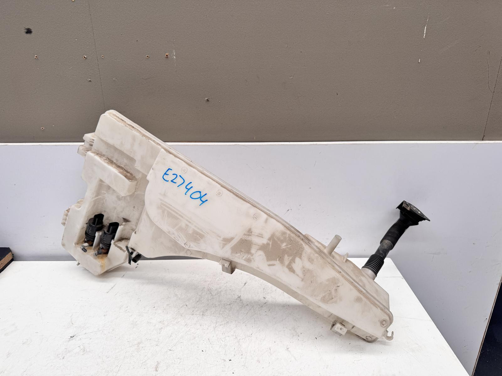 BMW X5 Washer Bottle E70 03/2007-08/2013