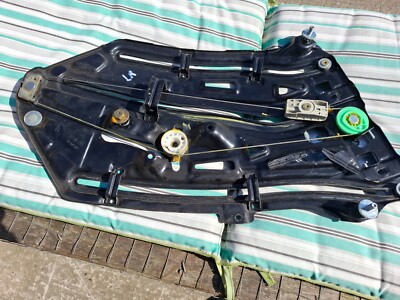 BMW 3 SERIES CONVERTIBLE E46 Rear Left  Window Regulator P/no 8215273