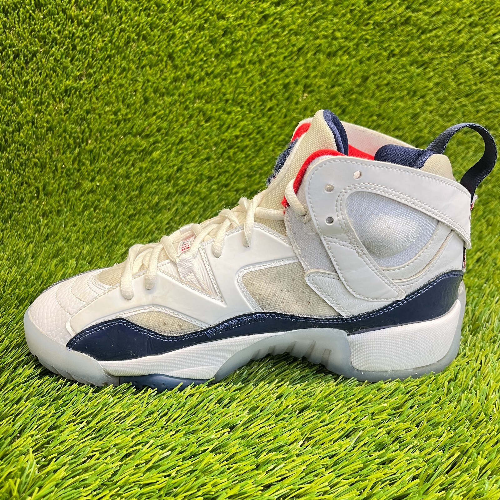 Nike Air Jordan Jumpman Two Trey Boys Size 7Y White Basketball Shoes Sneakers