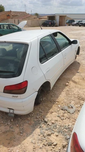 88203989D Faro Derecho para PEUGEOT 306 3/5 PT. / 4 PT. (S2) XR 1997 1157361 - Imagen 8 de 10