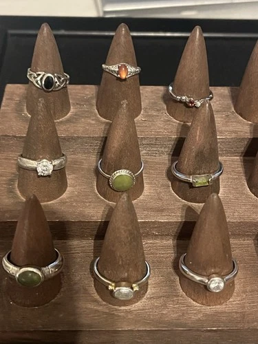 VINTAGE LOT OF 9 'STERLING SILVER/925' EMBELLISHED RINGS, TESTED, 21.5 g