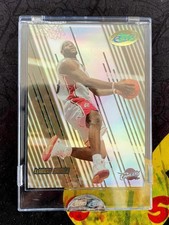 2007 ETOPPS LEBRON JAMES REFRACTOR /999