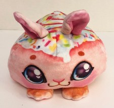 Cookeez Makery Baked Treatz BUNNY Cinnamon Swirl Plush Scented Pink Sounds K6