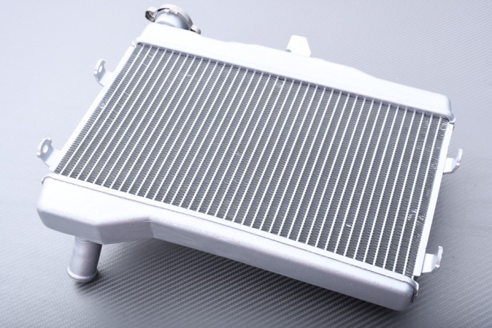 Radiateur Yamaha Tracer 7 anti fuite en aluminium robuste
