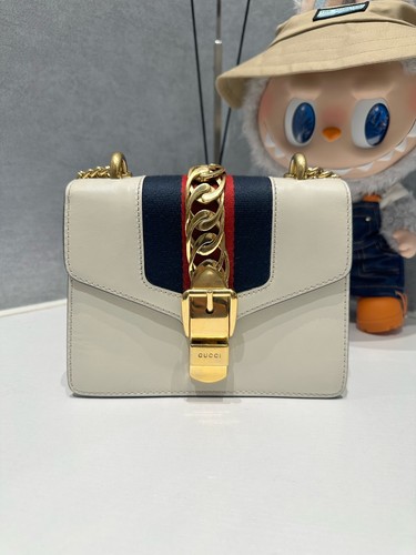 GUCCI White Calfskin Leather Sylvie Shoulder Bag Small Auth