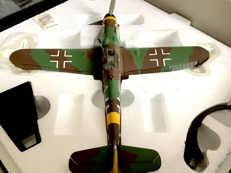 Corgi AA34905 1/32 Messerschmitt Bf109G-6 War In Europe - USA Seller 2 - Image 4 of 4