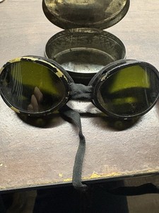Antique Welding Goggles Green Glass Lenses Felt Lined w/ Metal Case Vintage