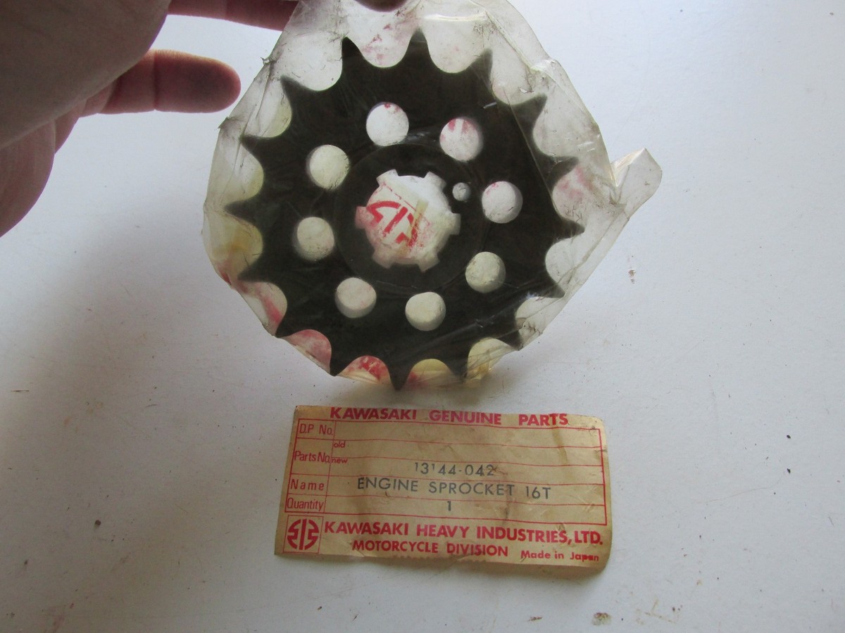 KAWASAKI NOS NEW KZ SPROCKET 16T 13144-042 OM11 | eBay