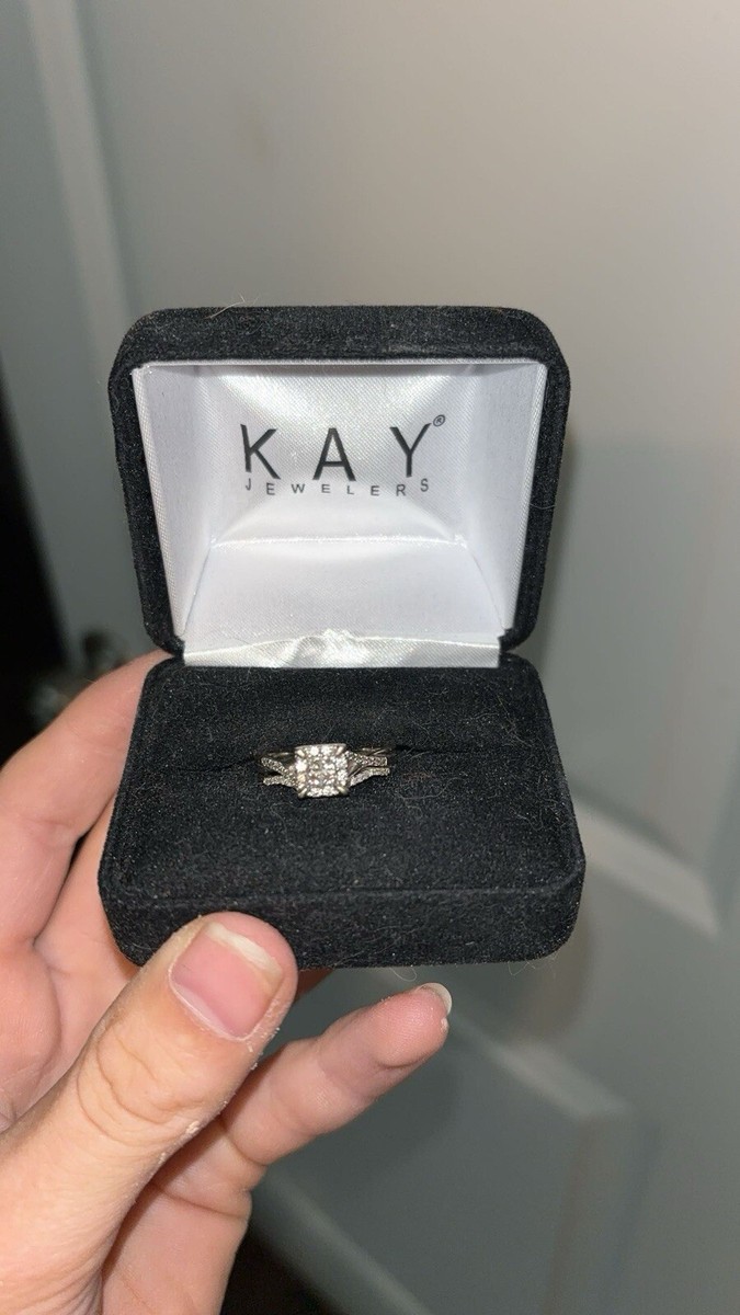 Kay Jewelers Diamond engagement ring 1/3 ct tw Princess cut 10k