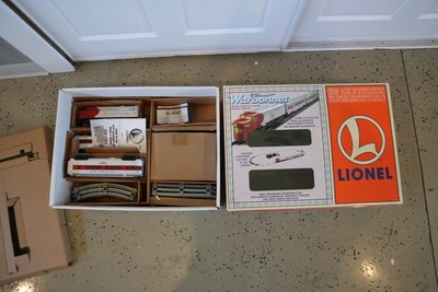lionel warbonnet electric train set