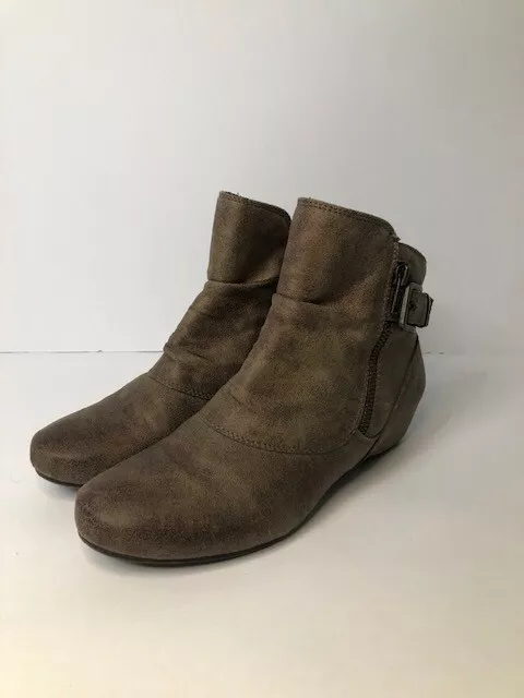 Bare traps sheigh wedge outlet bootie