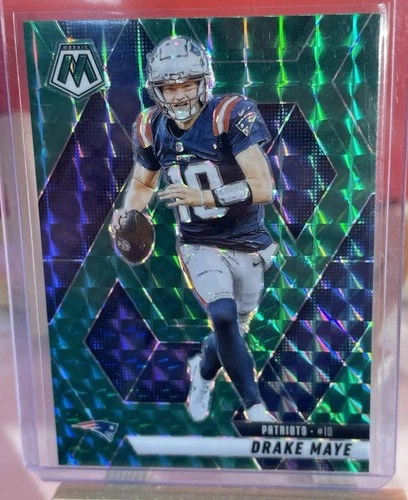 2025 Panini Mosaic Drake Maye Green Prizm Card #28 Patriots MINT🔥