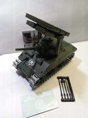 Solido 1/50, Sherman M4A3 Calliope Rocket Launch Tank, USA WW2, New (15)