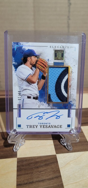2025  Impeccable Trey Yesavage Jersey on Card auto 09/10 (AU, MEM, RC)
