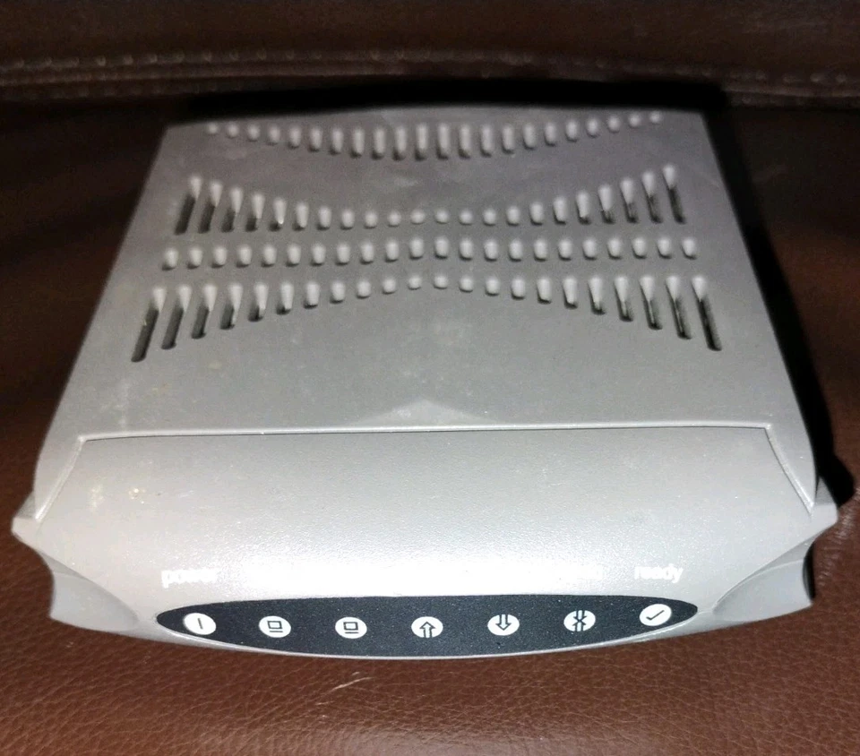 Ubee Ambit U10C018 DOCSIS 2.0 Cable Modem POWER TESTED - Image 2 of 4