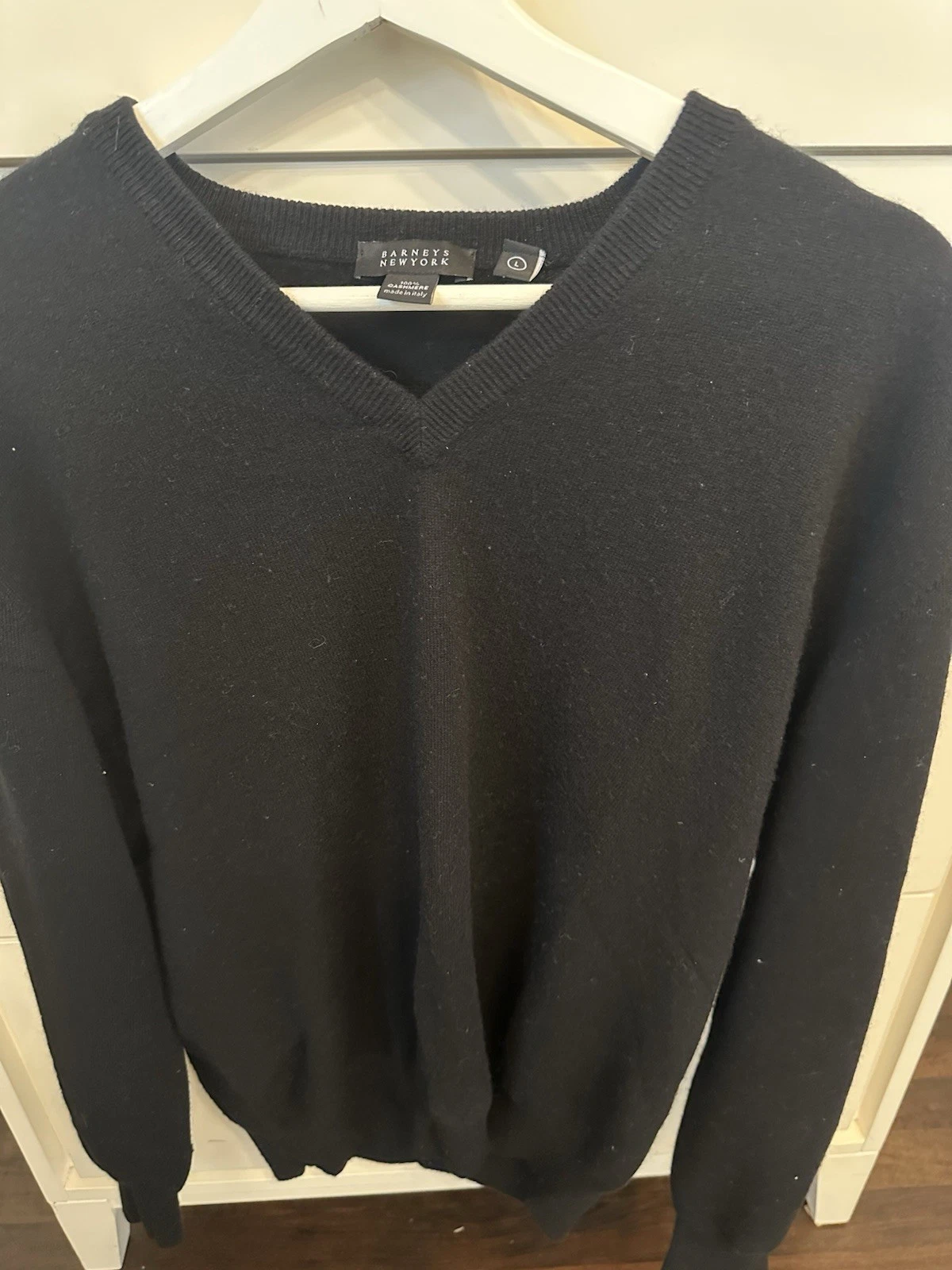 Vintage Barneys New York 100% Cashmere V-Neck Sweater. Black. Large Made in Itay